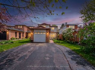 113 Garden Dr, Barrie, ON L4N5T9