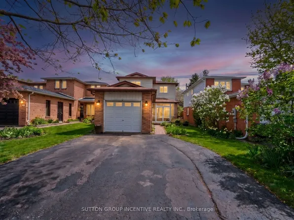 113 Garden Dr, Barrie, ON L4N 5T9