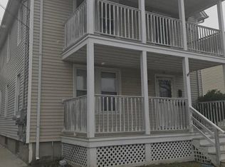98 School St, Hamden, CT 06518