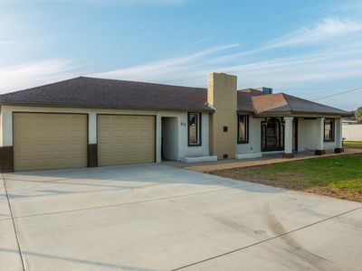 827 N McCall Ave, Sanger, CA, 93657