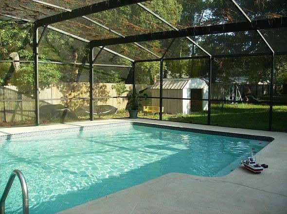 Beautiful screened in pool