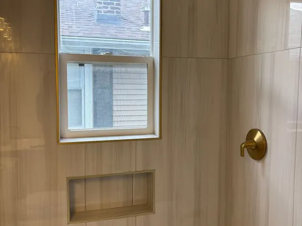 844 Tennessee St, Gary, IN 46402