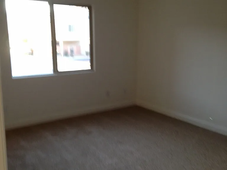 9453 Alma Ridge Ave — Photo 12