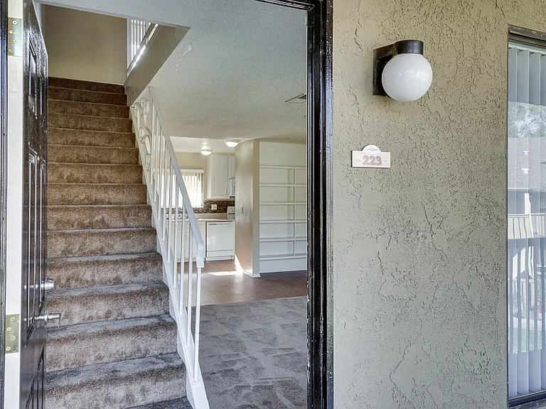 Highlander Park Apartments — Photo 43