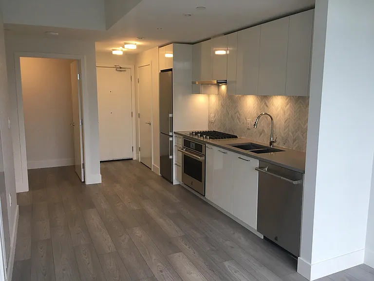 3581 E Kent Ave N #1002 — Photo 2