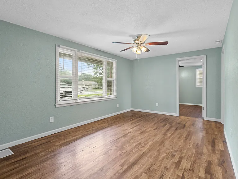 9008 E Gregory Blvd — Photo 9