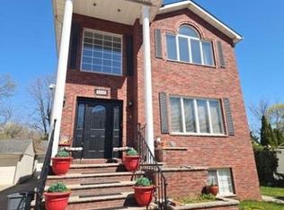 151B Waterbury Ave, Staten Island, NY 10309