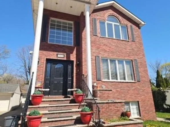 151B Waterbury Ave, Staten Island, NY 10309