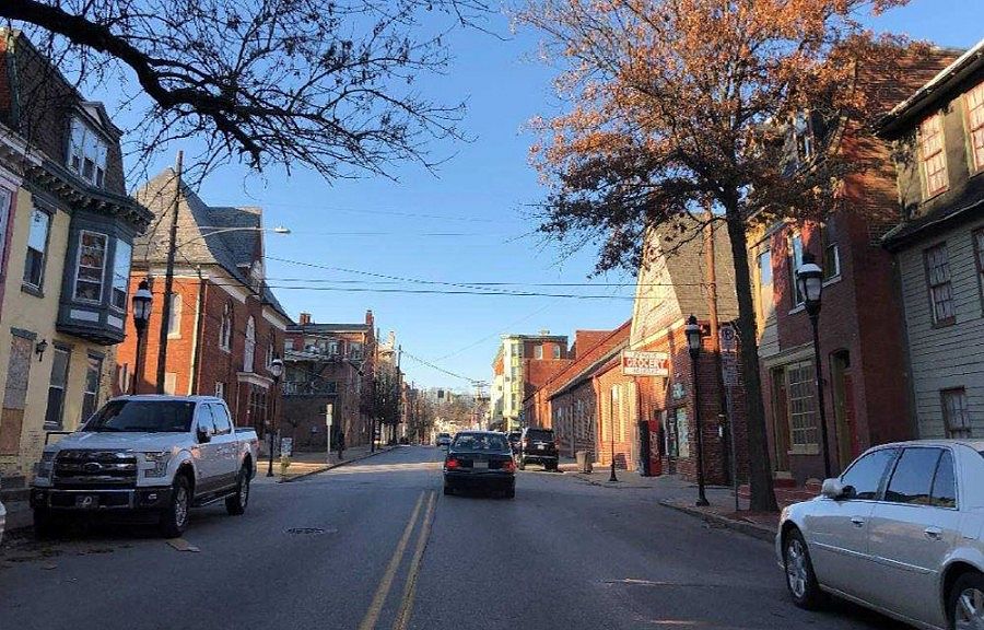 2nd image of 117 S Penn St