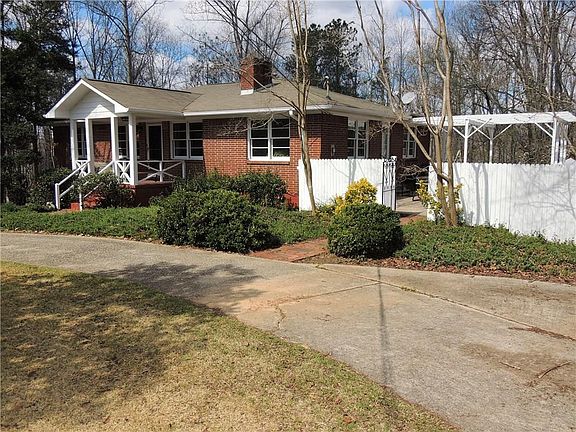4th image of 4703 Hartwell Dr
