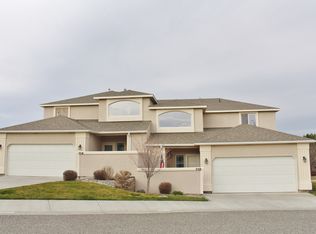 110 Rosemary St, Richland, WA 99352