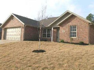 1057 Sara Beth St, Elkins, AR 72727