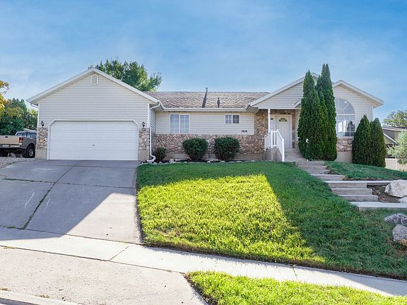 2nd image of 1616 N Summer Crest Dr