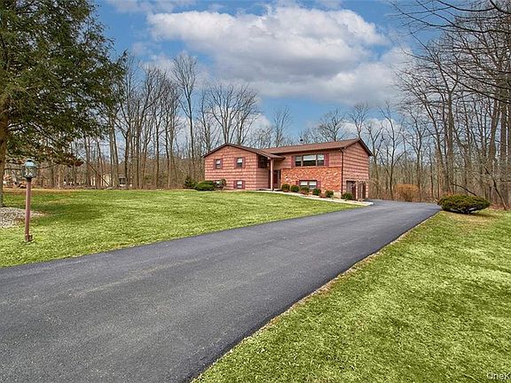 2nd image of 74 Edgewood Rd