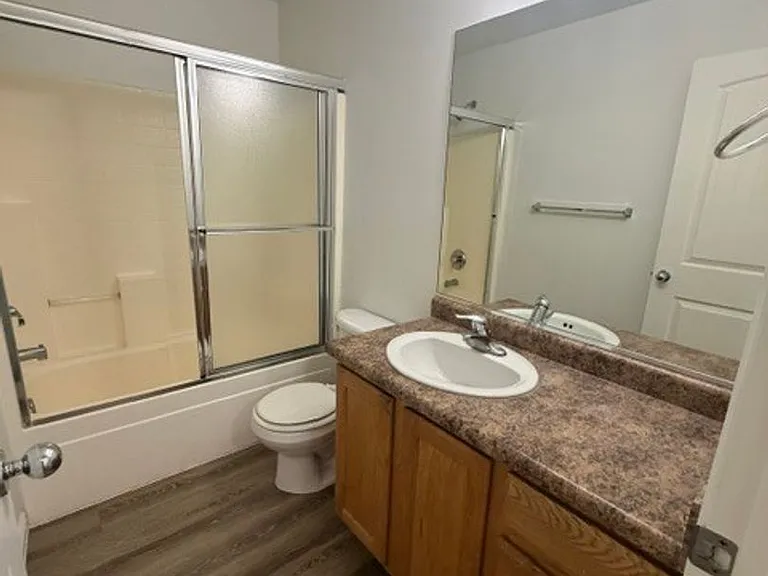 794 N 195 W — Photo 14