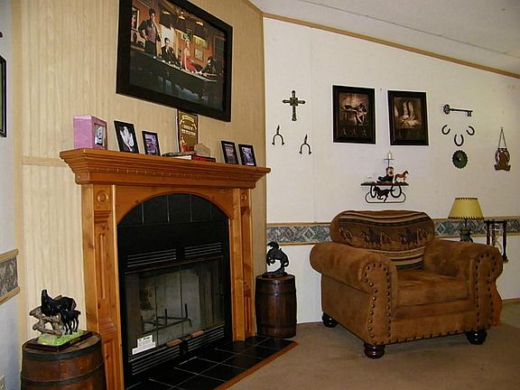 5th image of 9629 Creek Vista Ln