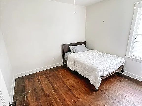 4th image of 2196 W 101st St Unit 1