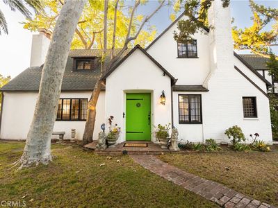 425 W 10th St, Claremont, CA, 91711