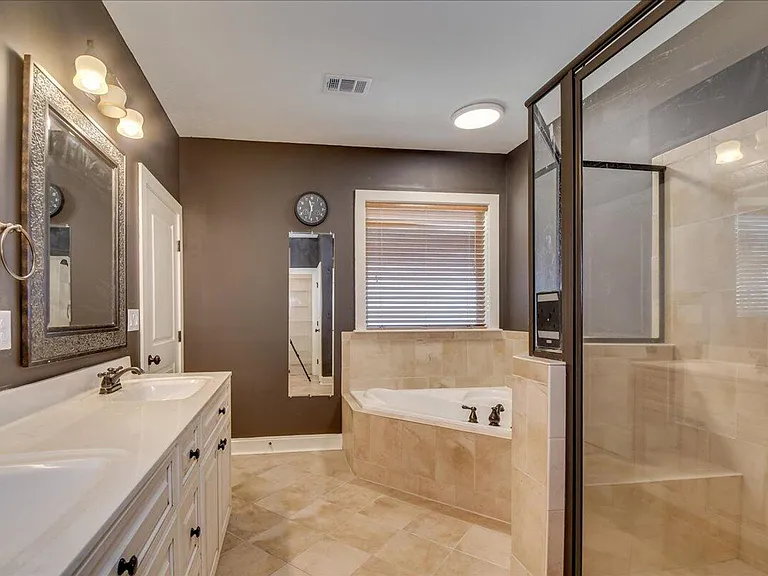 208 Havelock Dr — Photo 20