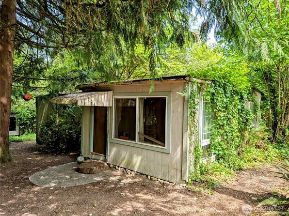 2118 D Street NW, Lakebay, WA 98349