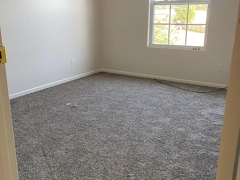 bedroom 2 empty