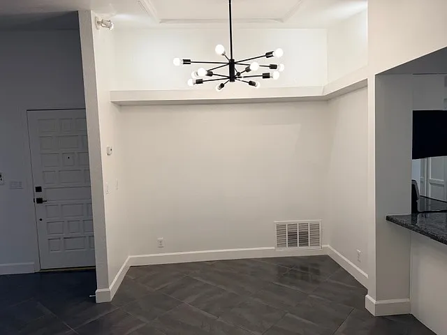 2 bed, 1240 sqft, $1,900 — Photo 3