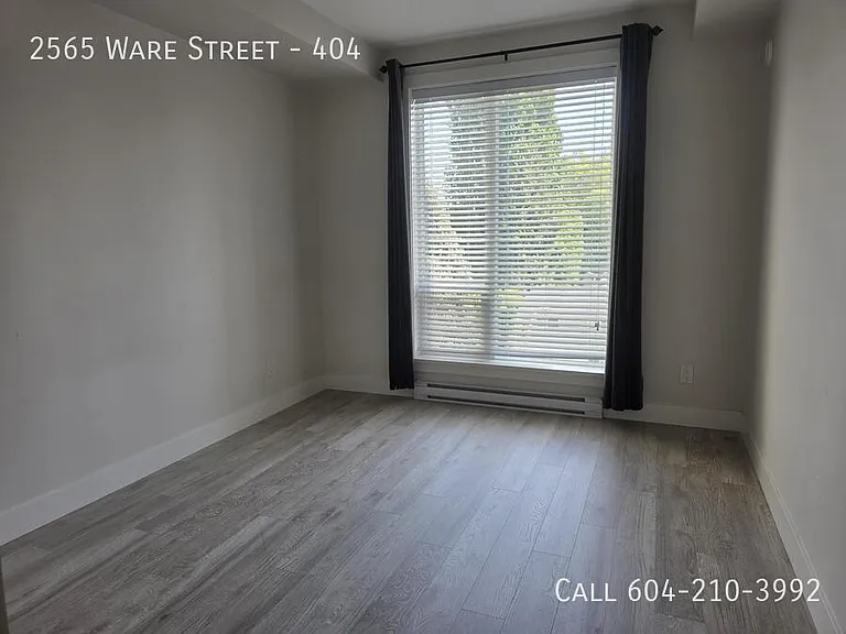 2565 Ware St #404 — Photo 14