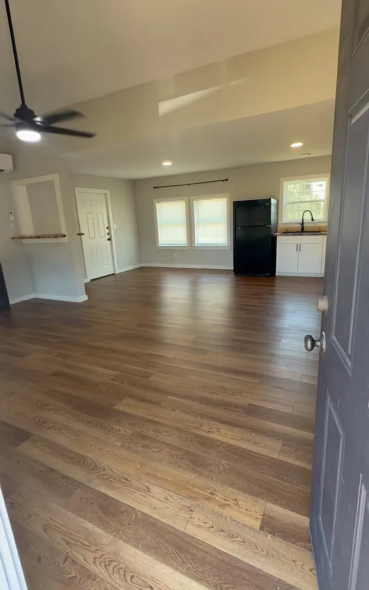 3 bed, 1100 sqft, $1,475 — Photo 1