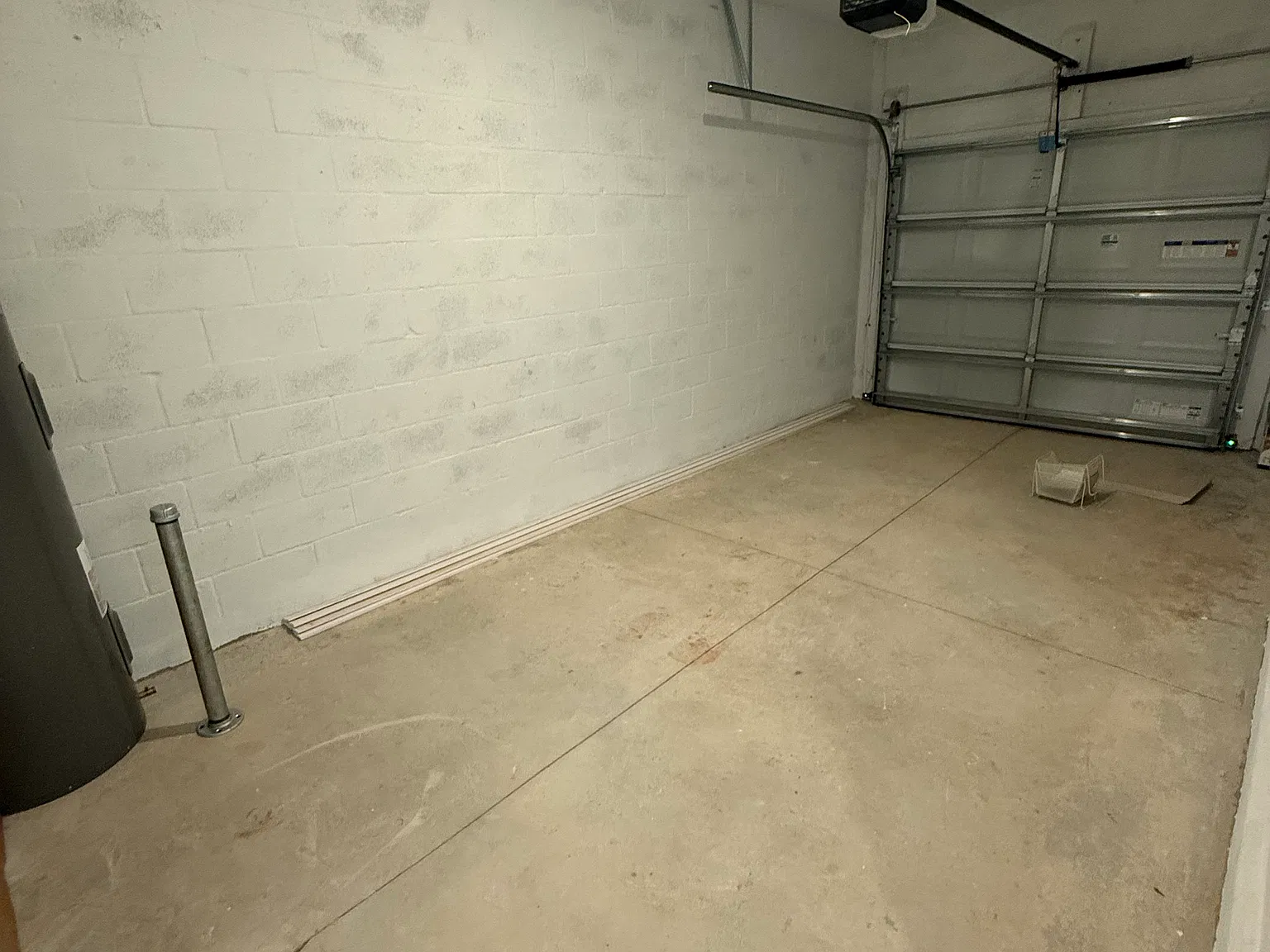 3 bed, 2.5 bath, 1600 sqft, $2,500 — Photo 2