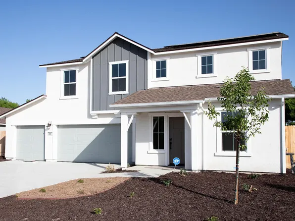 1043 Stonebridge Court #22, Tulare, CA 93274