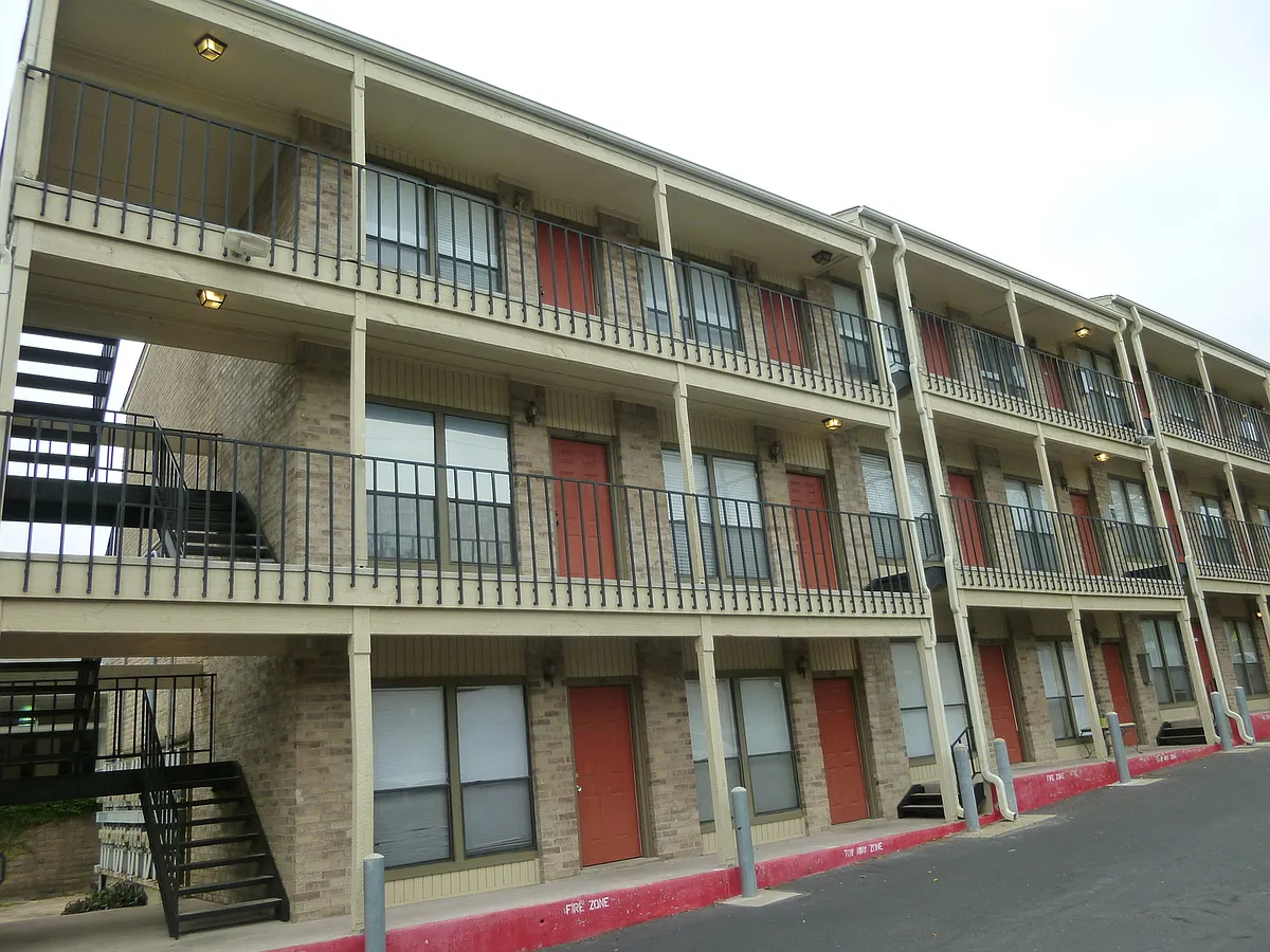 Building Photo - 3000 Guadalupe St #313