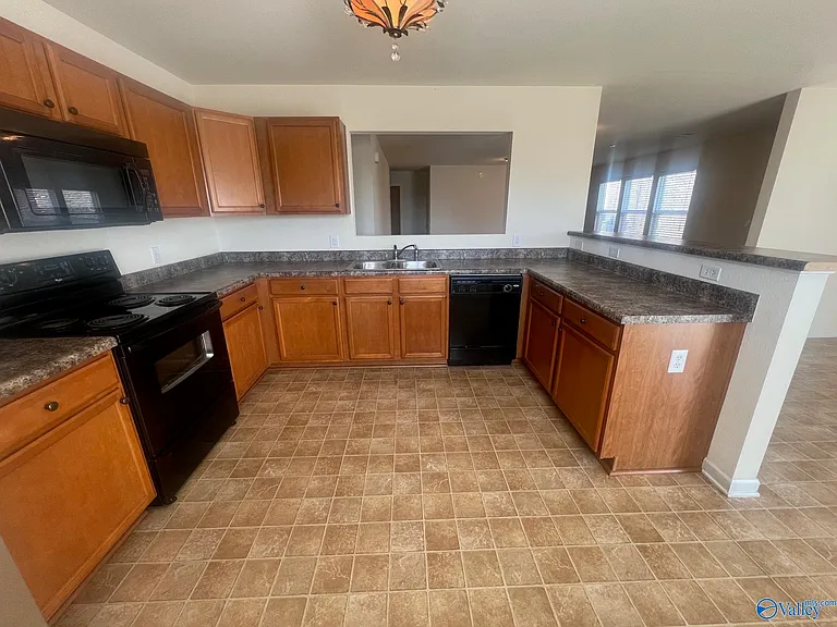 202 Harold Murphy Dr — Photo 6