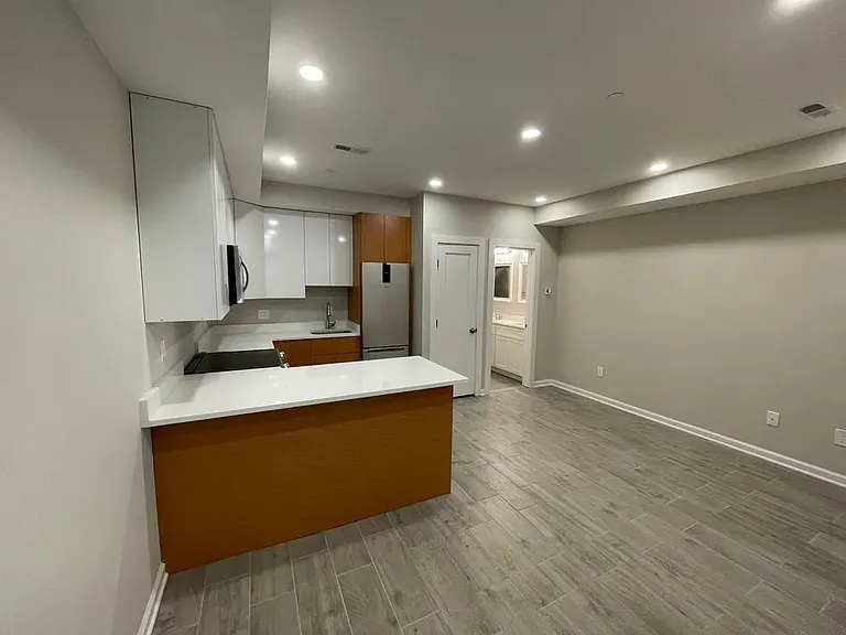 1307 K St SE #2 — Photo 6
