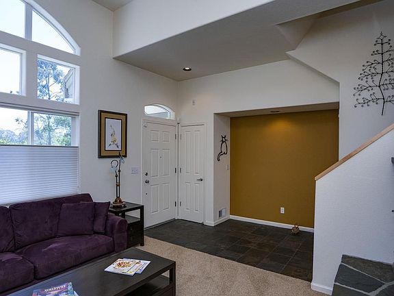 3rd image of 27 Erin Ln