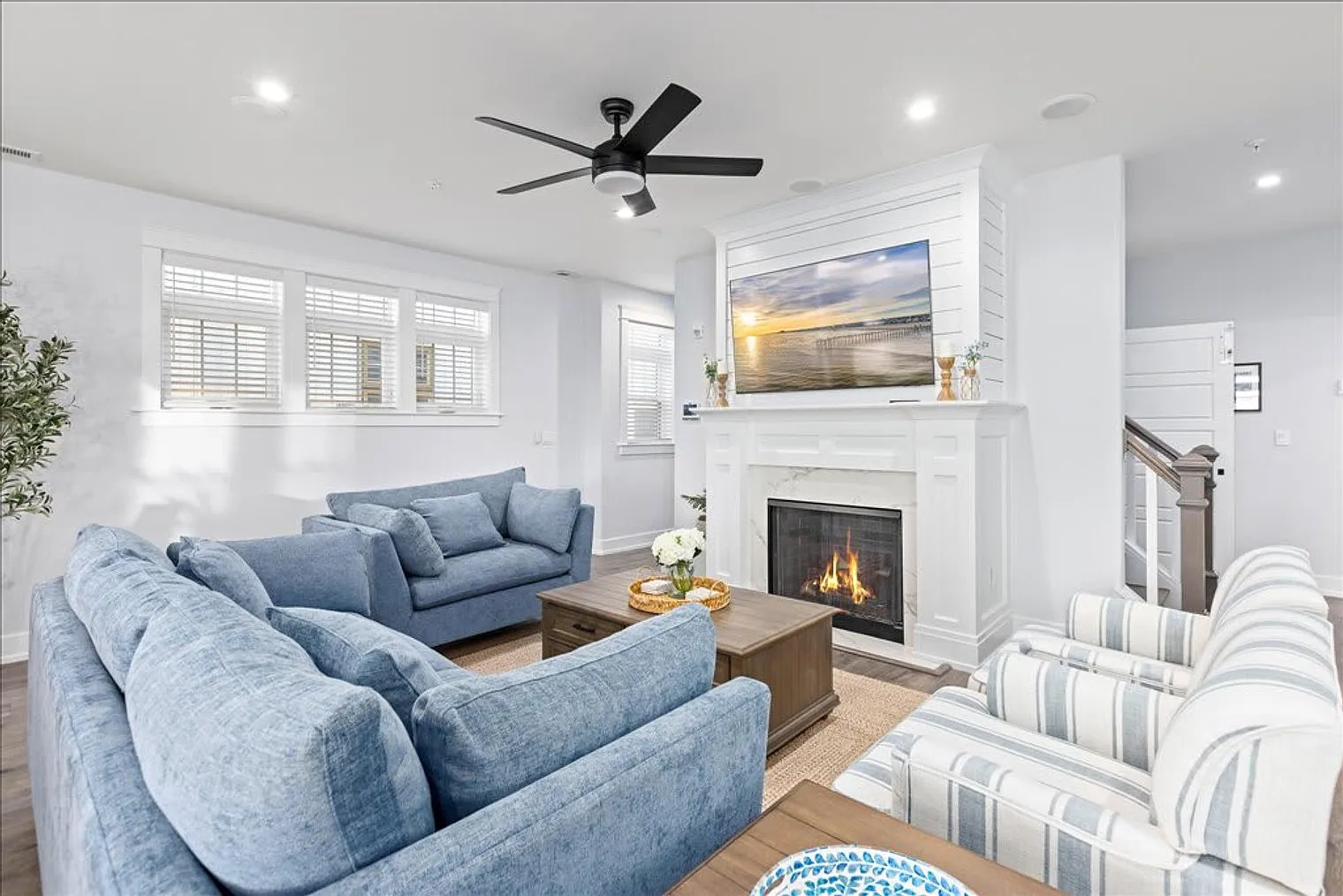 5 bed, 4.0 bath, $16,610 — Photo 4