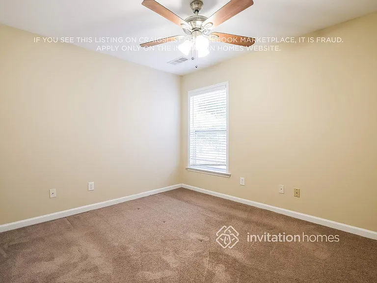 4392 Walforde Blvd — Photo 13