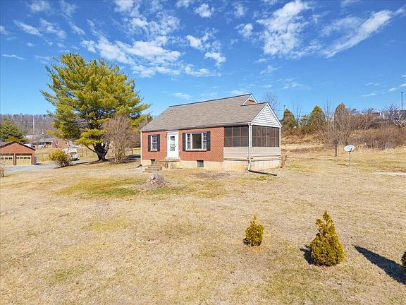 3rd image of 7937 Enon Dr