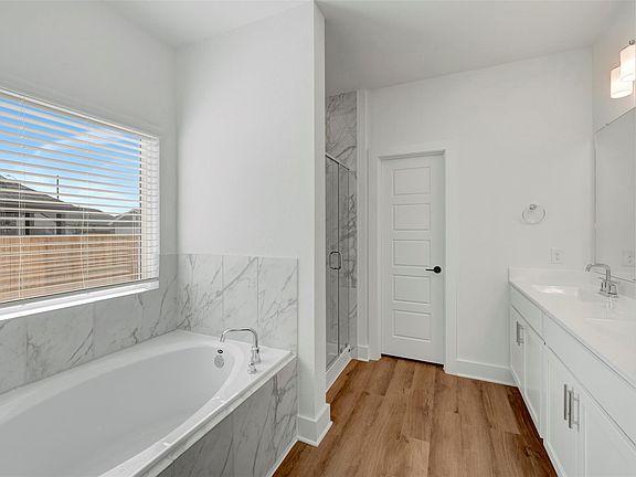 5th image of 8210 Blue Shell Ln