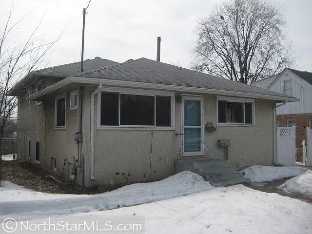 1st image of 640 40th Ave NE