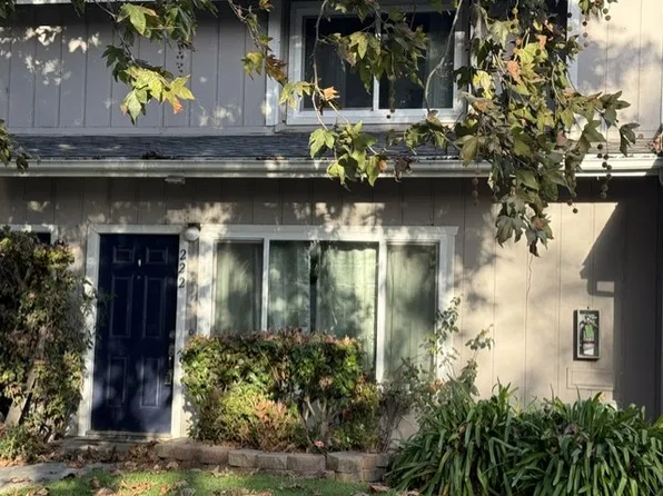 222 N R St, Lompoc, CA 93436