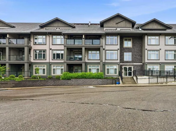25 E Aspenmont Hts SW #306, Calgary, AB T3H 0E4