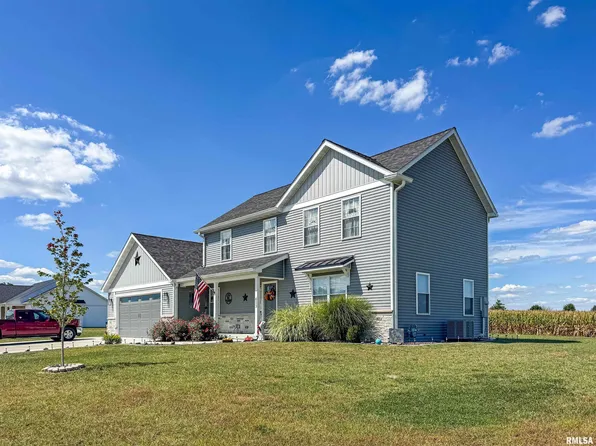 613 W North St, Mount Sterling, IL 62353