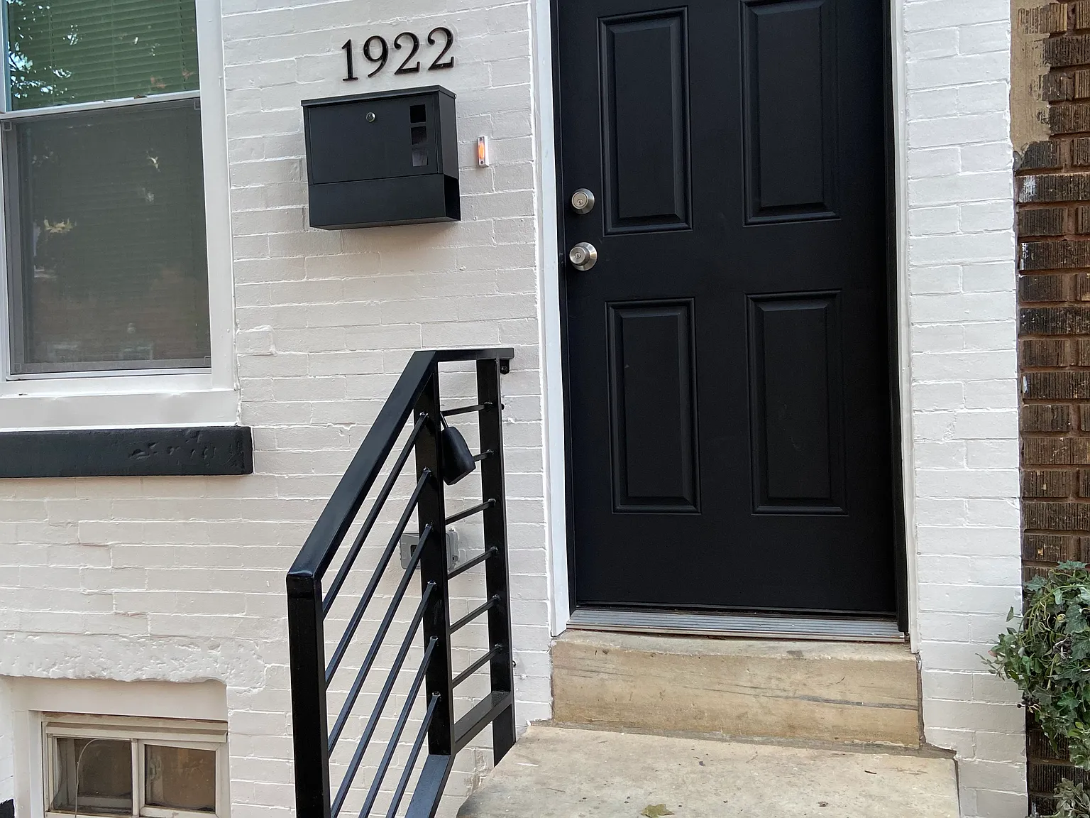 1922 N Marshall St — Photo 1
