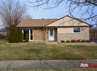 7412 Lake St, Morton Grove, IL