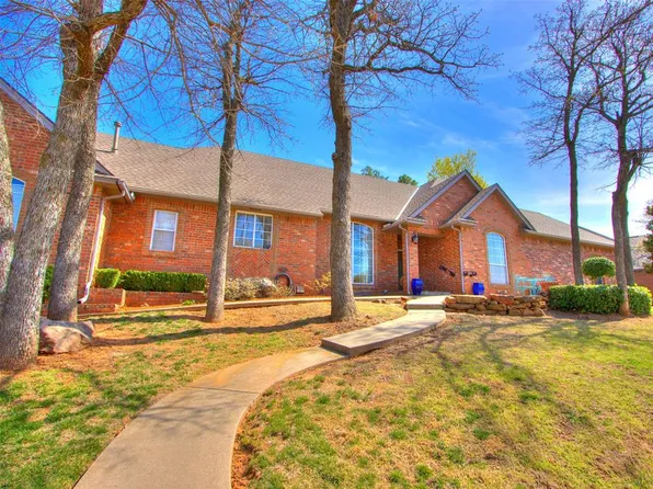 2404 Pawnee Xing, Edmond, OK 73034