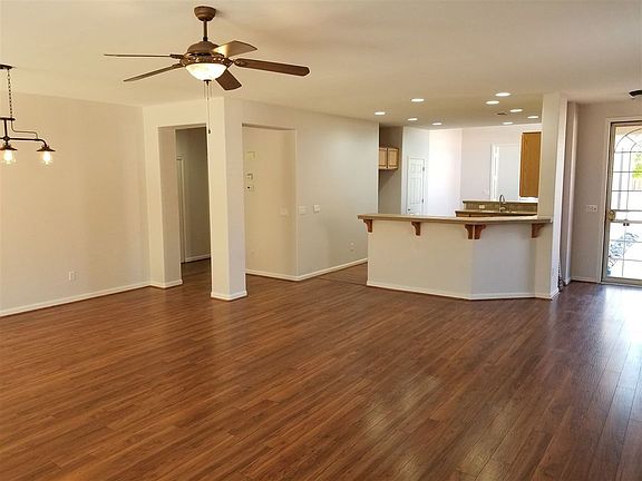 5th image of 2190 Avella Dr