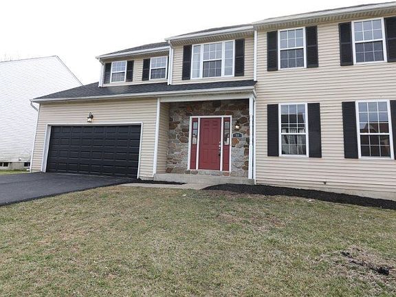 2nd image of 53 Lochview Dr