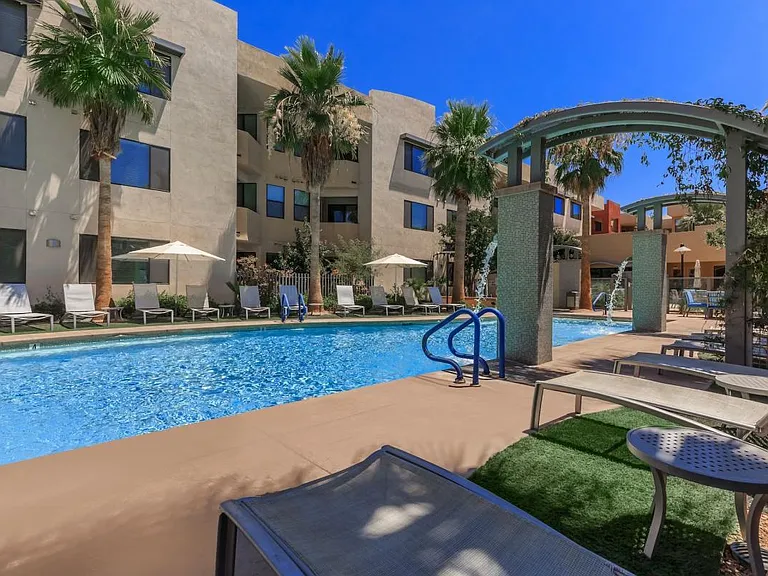 Las Aguas Apartments — Photo 9
