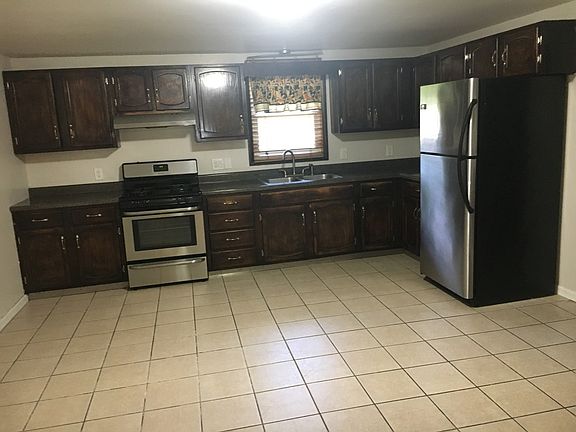 4th image of 607 N Evanslawn Ave
