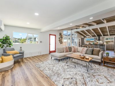 596 Kukuiula Loop, Honolulu, HI, 96825